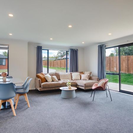 Stylish 4 Bedroom House Brand New In Rotorua Buitenkant foto