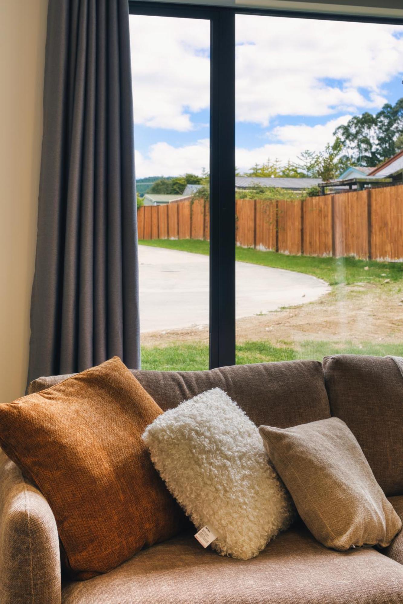 Stylish 4 Bedroom House Brand New In Rotorua Buitenkant foto